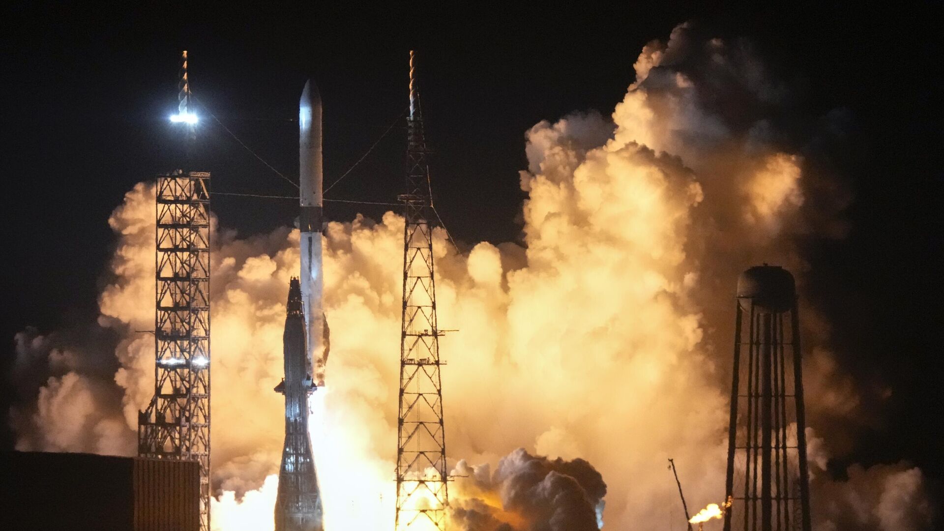 Запуск орбитальной ракеты New Glenn компании Blue Origin, произведенный с мыса Канаверал во Флориде - РИА Новости, 1920, 16.01.2025