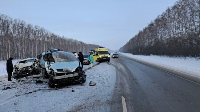 Место столкновения легковых автомобилей в Новосибирской области 