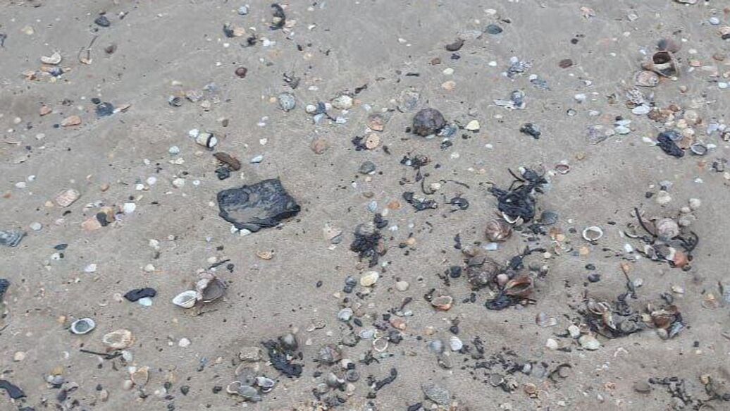 На Кубани в Темрюкском районе обнаружили новые выбросы мазута