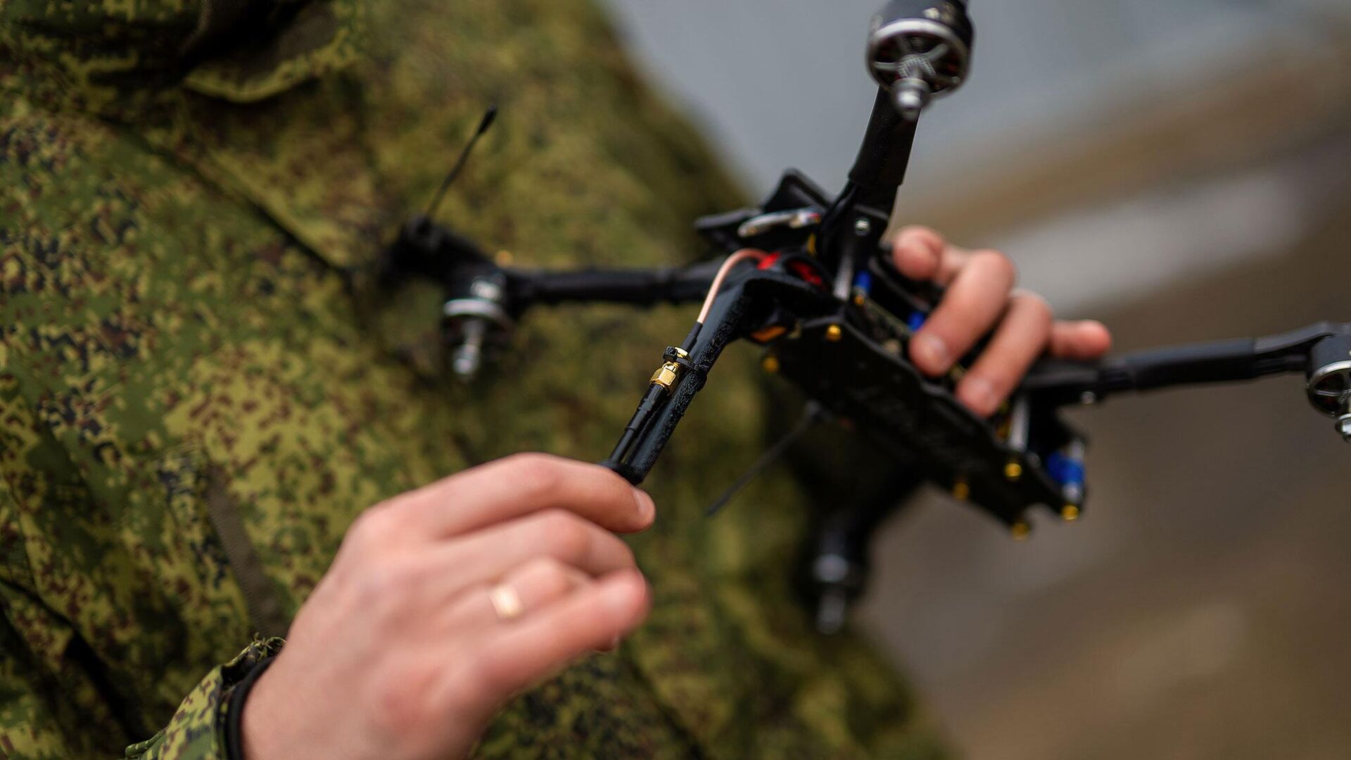 Дрон-кречет, переданный главой Ямала в зону СВО Дрон-кречет, переданный главой Ямала в зону СВО - РИА Новости, 1920, 20.01.2025