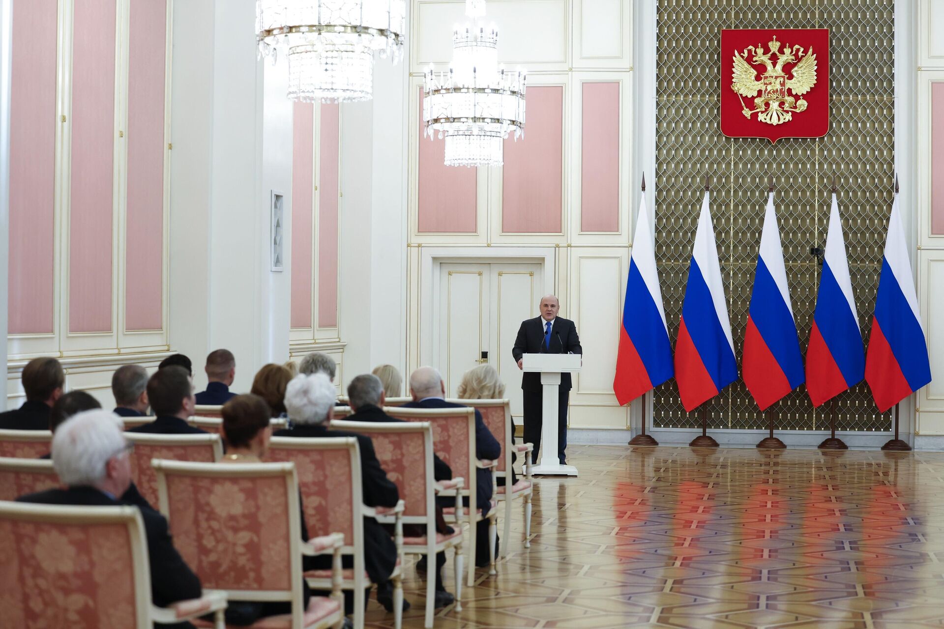 Председатель правительства РФ Михаил Мишустин выступает на церемонии вручения премий правительства в области культуры за 2024 год Председатель правительства РФ Михаил Мишустин выступает на церемонии вручения премий правительства в области культуры за 2024 год - РИА Новости, 1920, 03.03.2025