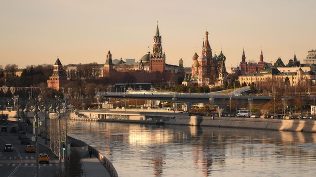 Вид на Московский Кремль 