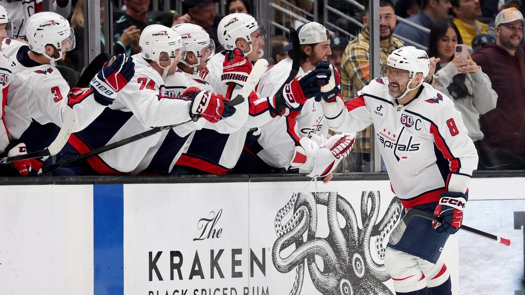 До нового рекорда 20 голов! Овечкин снова забил и вошел в историю