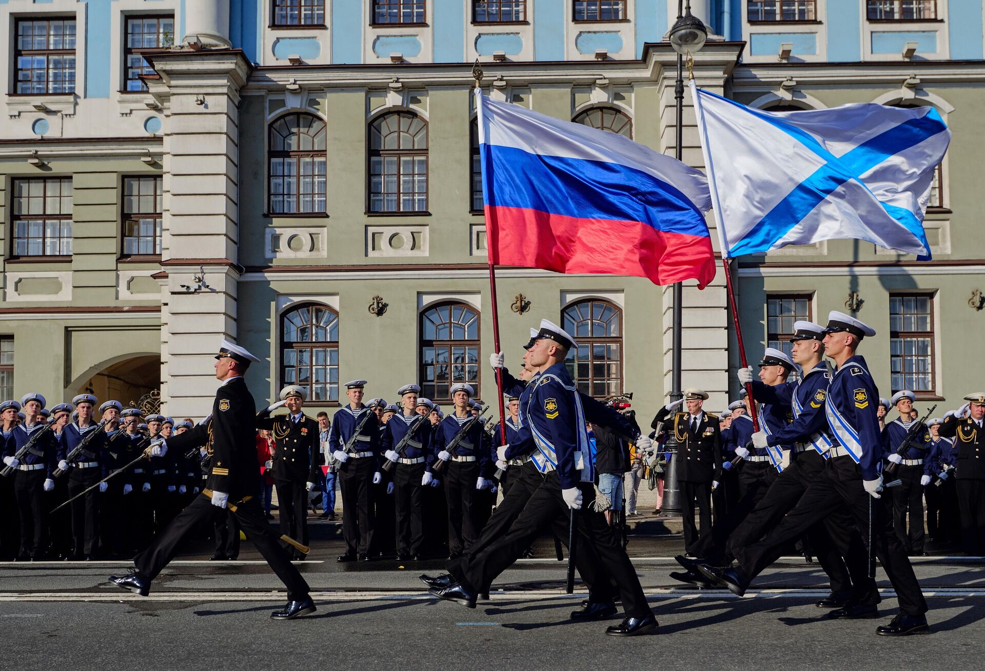Торжественное построение курсантов ВУНЦ ВМФ Военно-морская академия им. Н.Г.Кузнецова перед принятием Военной присяги на крейсере 1-го ранга Аврора в Санкт-Петербурге Торжественное построение курсантов ВУНЦ ВМФ Военно-морская академия им. Н.Г.Кузнецова перед принятием Военной присяги на крейсере 1-го ранга Аврора в Санкт-Петербурге - РИА Новости, 1920, 27.01.2025
