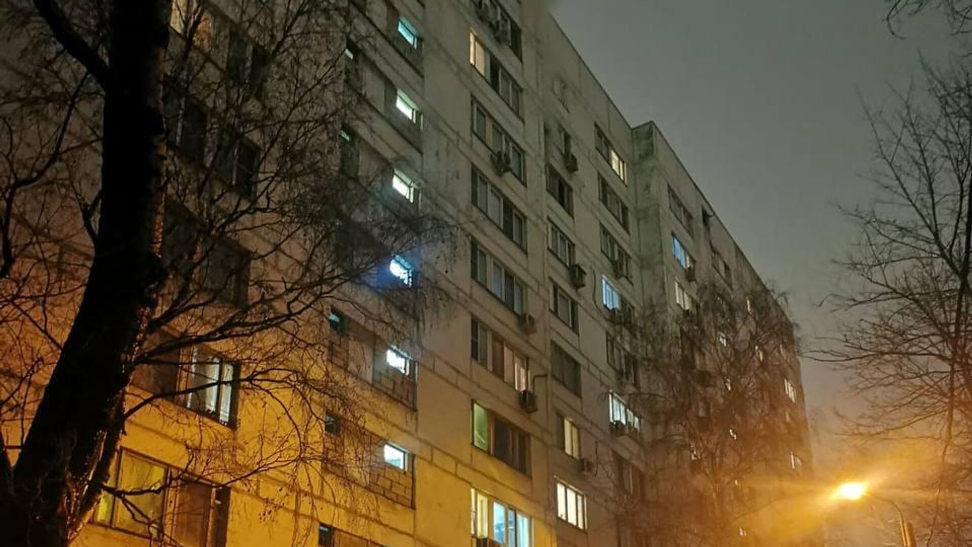 Последствия пожара на улице Михневская в Москве - РИА Новости, 1920, 27.01.2025