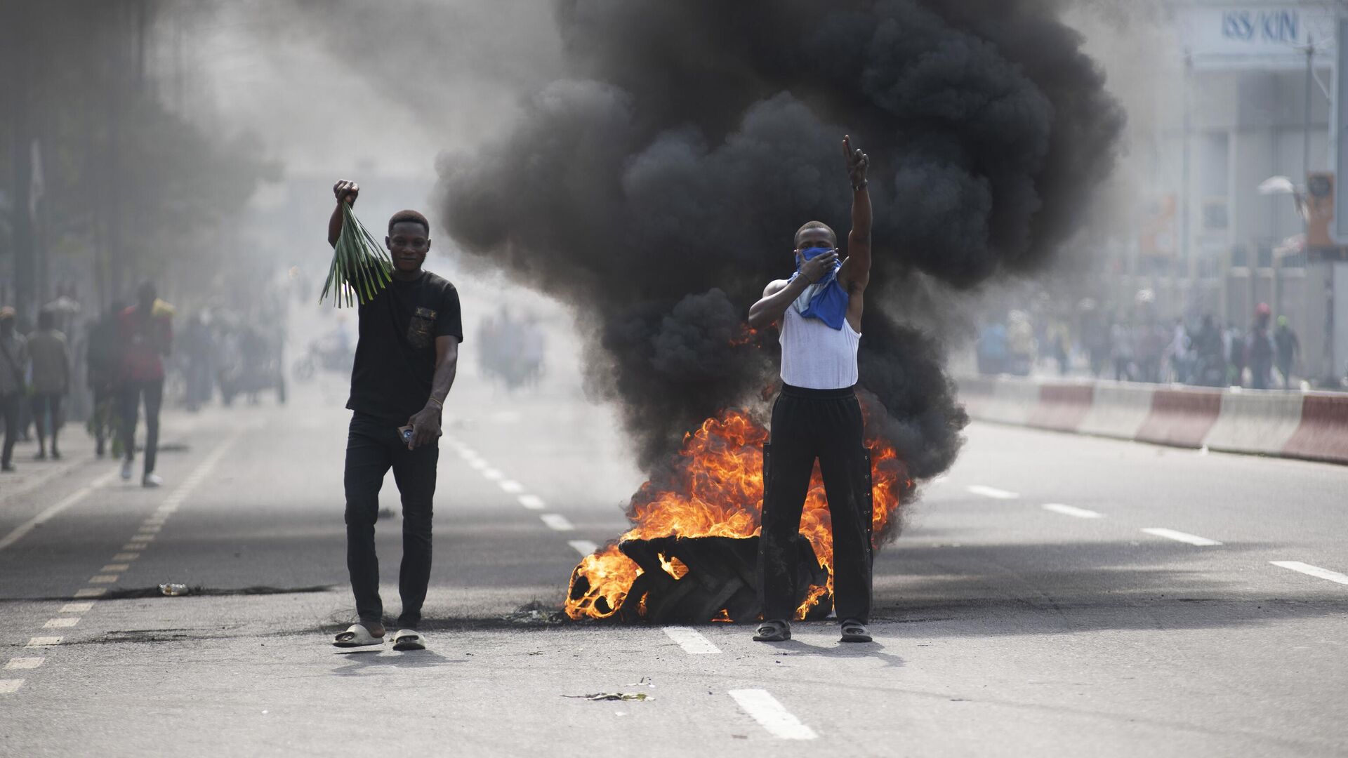 Протестующие в Киншасе Протестующие в Киншасе - РИА Новости, 1920, 29.01.2025
