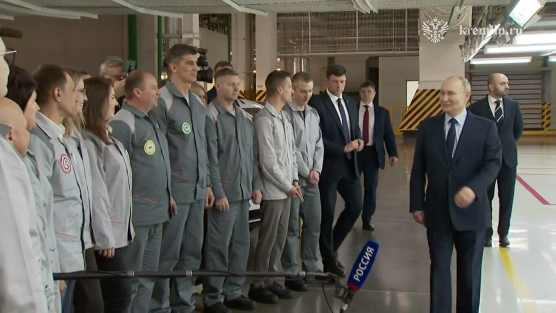 Общение Путина с работниками АвтоВАЗа - РИА Новости, 1920, 28.01.2025