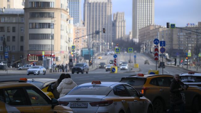 На Большой Дорогомиловской улице в Москве 