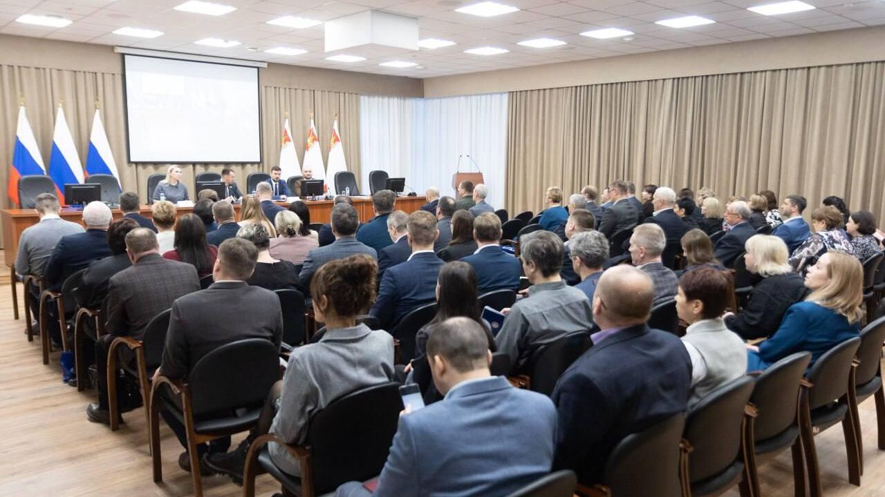 Депутаты Вологодской области приняли 276 законов в 2024 году - РИА Новости, 1920, 31.01.2025