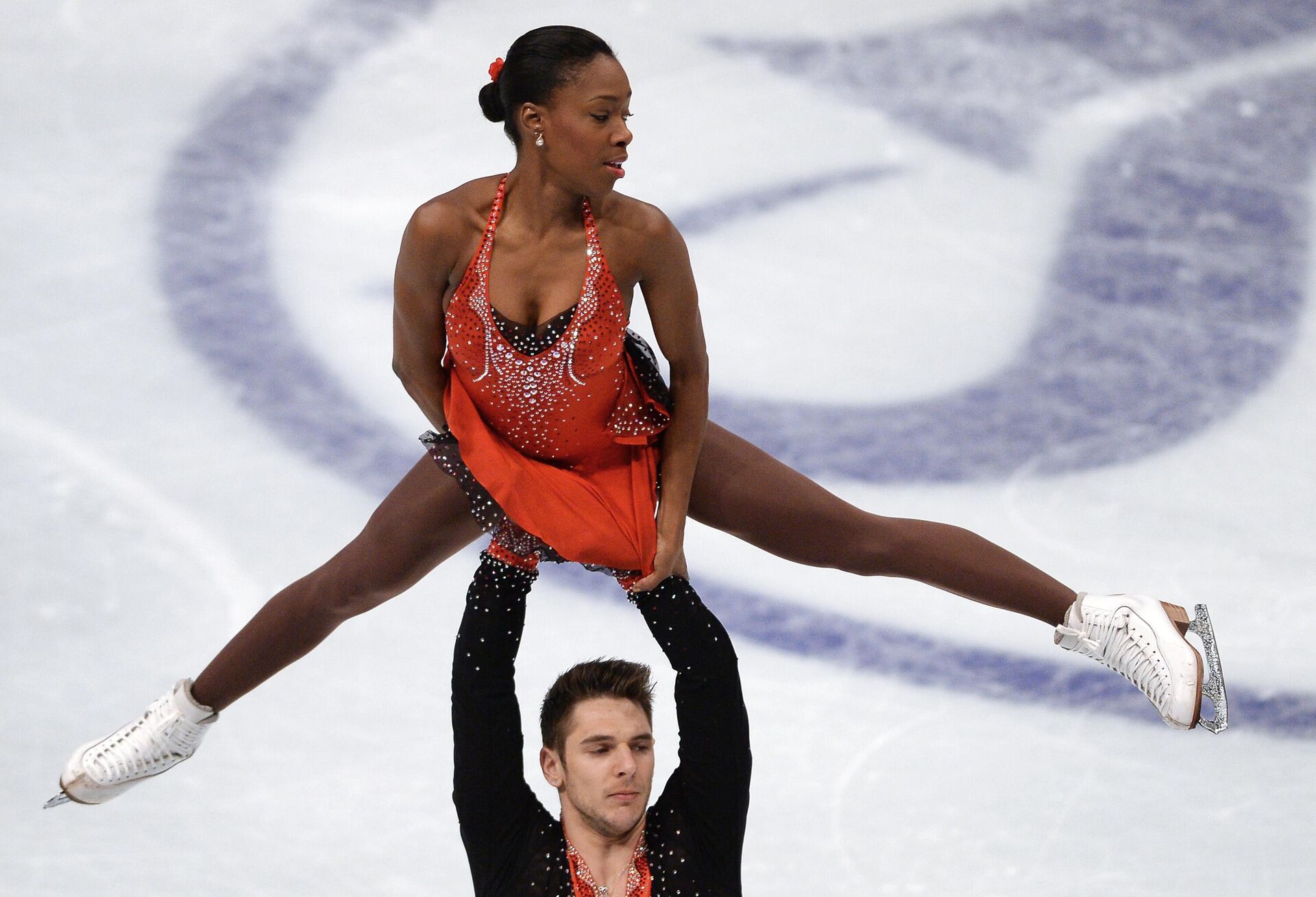 Ванесса Джеймс и Морган Сипре Ванесса Джеймс и Морган Сипре - РИА Новости, 1920, 01.02.2025