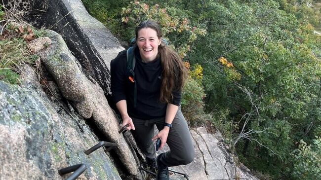 Капитан ВВС США Ребекка М. Лобах