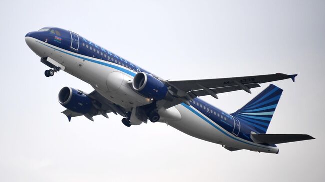 Самолет авиакомпании Azerbaijan Airlines