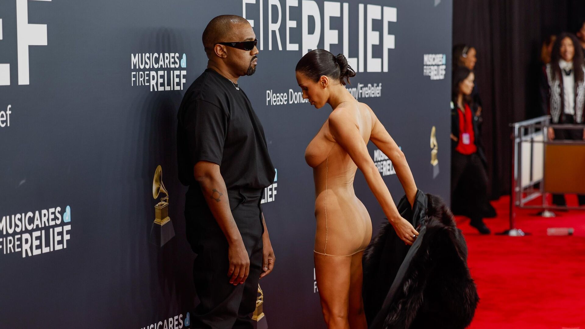 Канье Уэст и Бьянка Цензори на 67-й ежегодной премии Грэмми в Лос-Анджелесе - РИА Новости, 1920, 03.02.2025