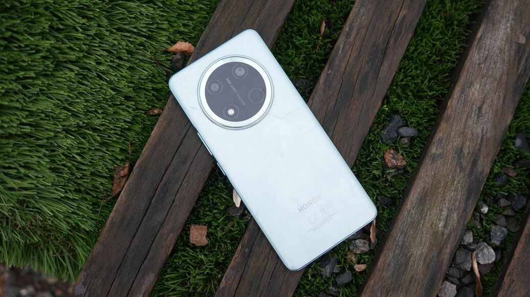 Обзор смартфона HONOR X9c: защиты много не бывает