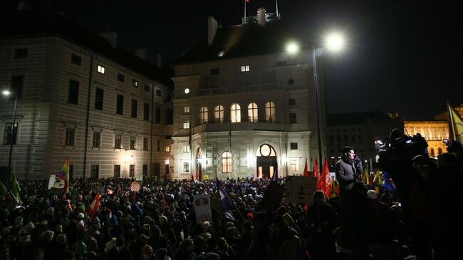 Демонстрация против правых в правительстве в Вене 