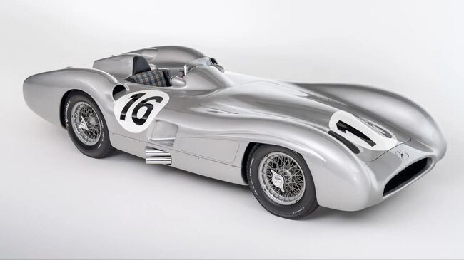 Автомобиль Mercedes-Benz W 196 R 1954 года выпуска