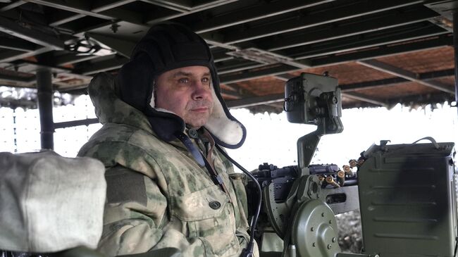 Флинт готовит экипажи к боевым выходам Флинт готовит экипажи к боевым выходам