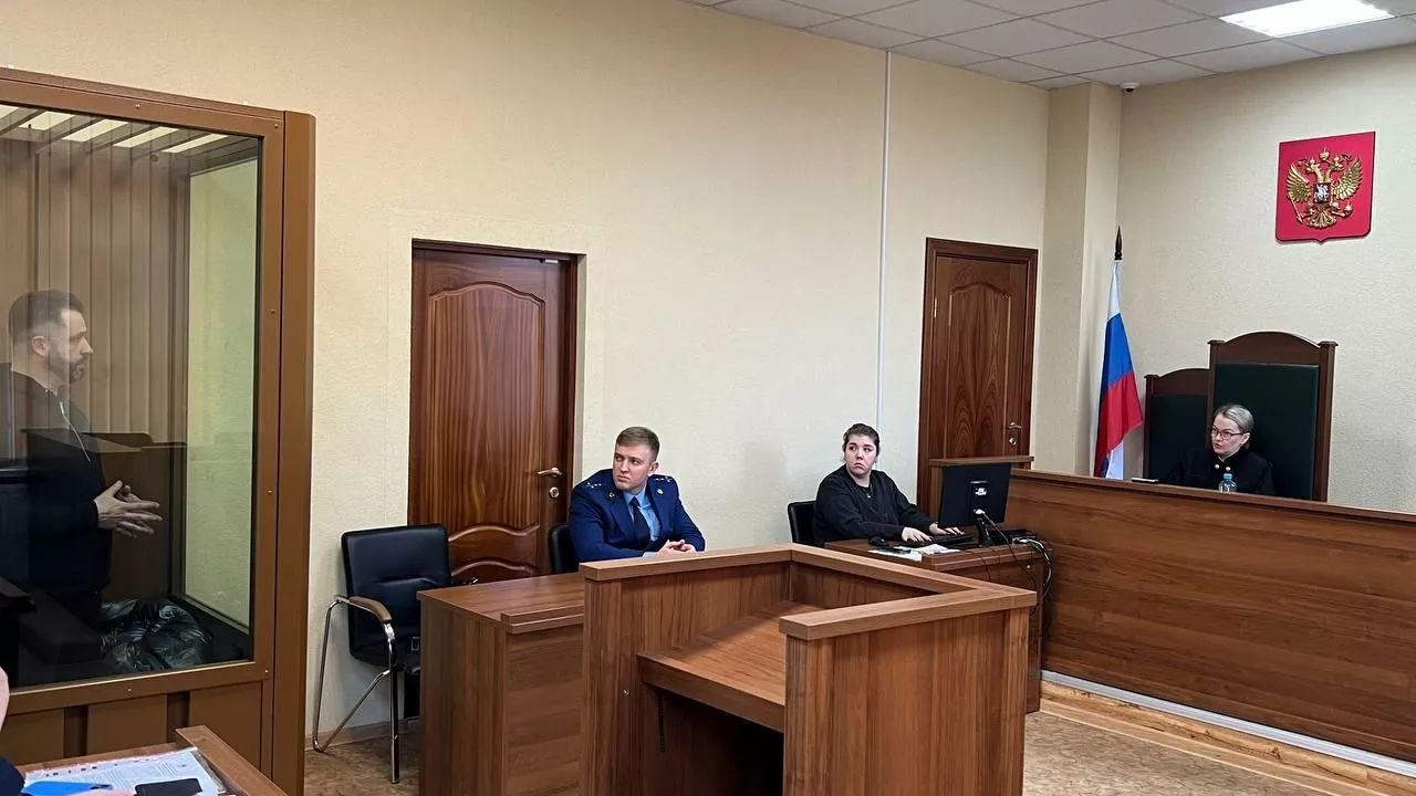 Обвиняемый в даче взятки заместитель главы города Балтийск Калининградской области Максим Коваленко заключен под стражу Обвиняемый в даче взятки заместитель главы города Балтийск Калининградской области Максим Коваленко заключен под стражу - РИА Новости, 1920, 09.02.2025