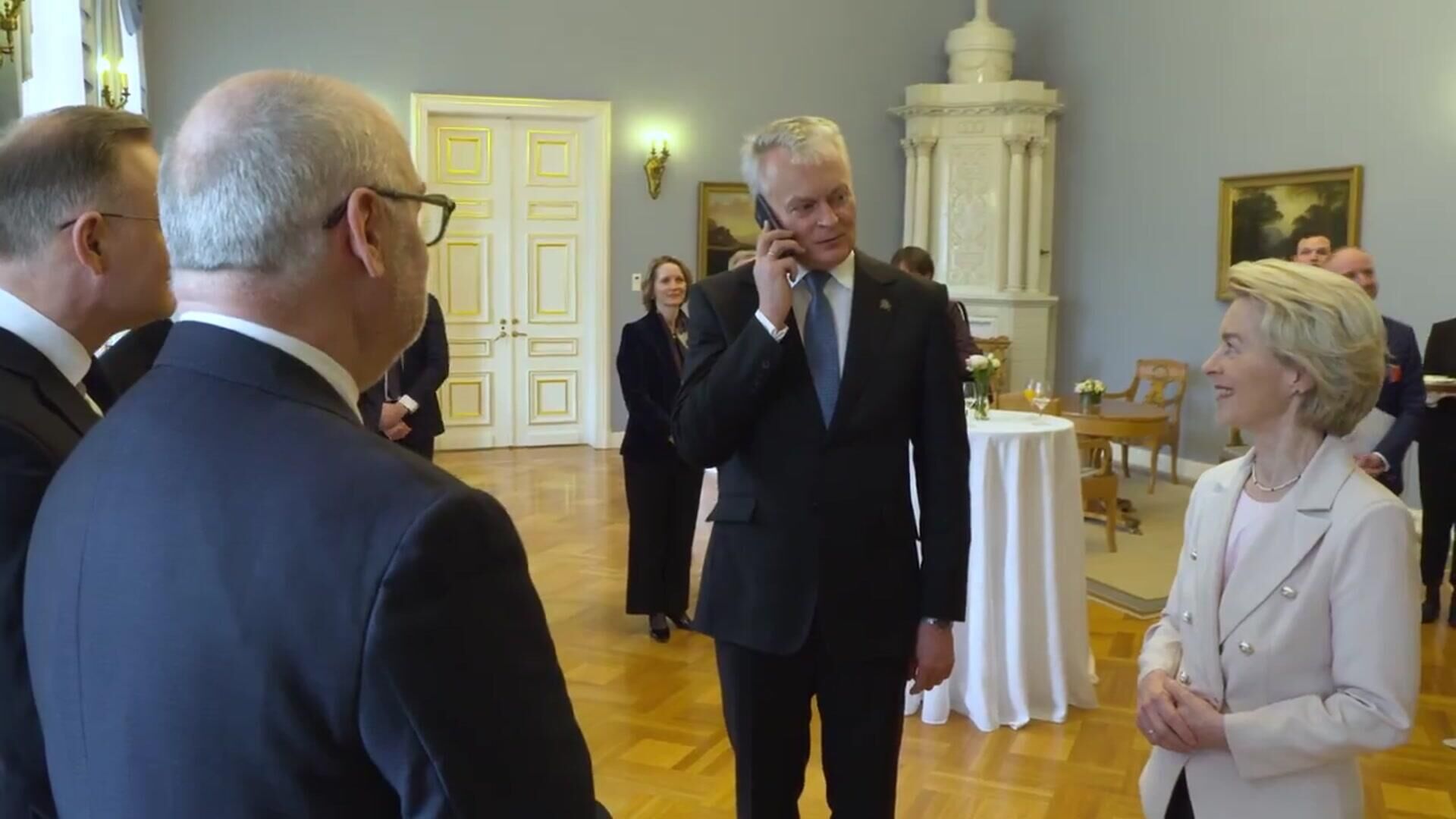 Президент Литвы Гитанас Науседа: Прощай, Россия! Прошай, Ленин! - РИА Новости, 1920, 10.02.2025