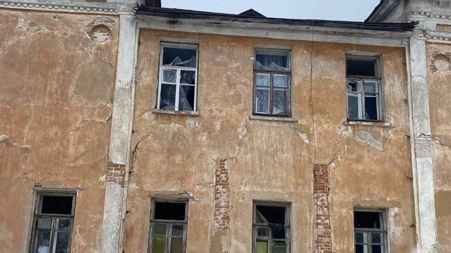 Последствия удара ВСУ по Рыльску Курской области