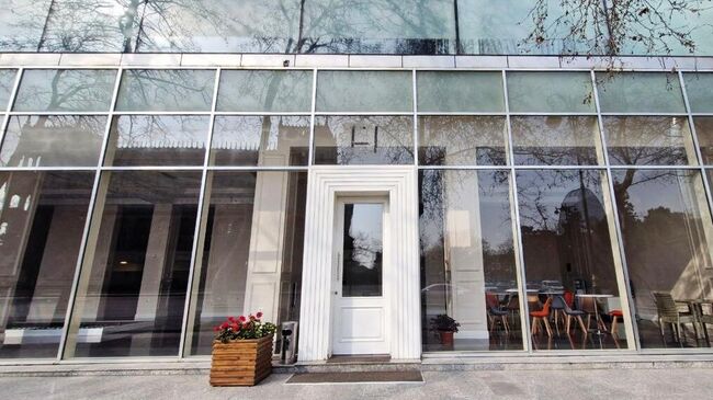 Вывеска на здании Российского информационно-культурного центра Русский дом в Баку полностью демонтирована Вывеска на здании Российского информационно-культурного центра Русский дом в Баку полностью демонтирована