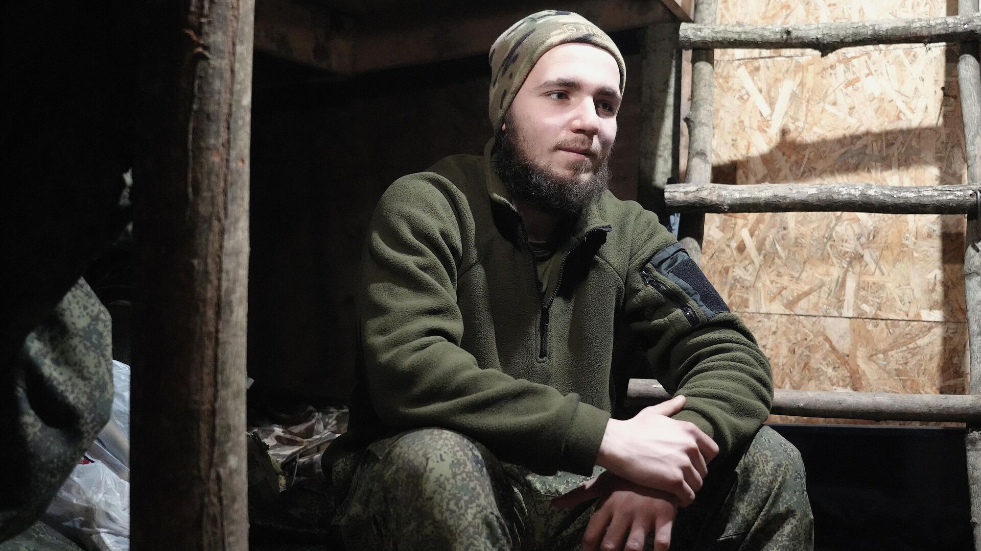 Пончик в блиндаже Пончик в блиндаже - РИА Новости, 1920, 15.02.2025