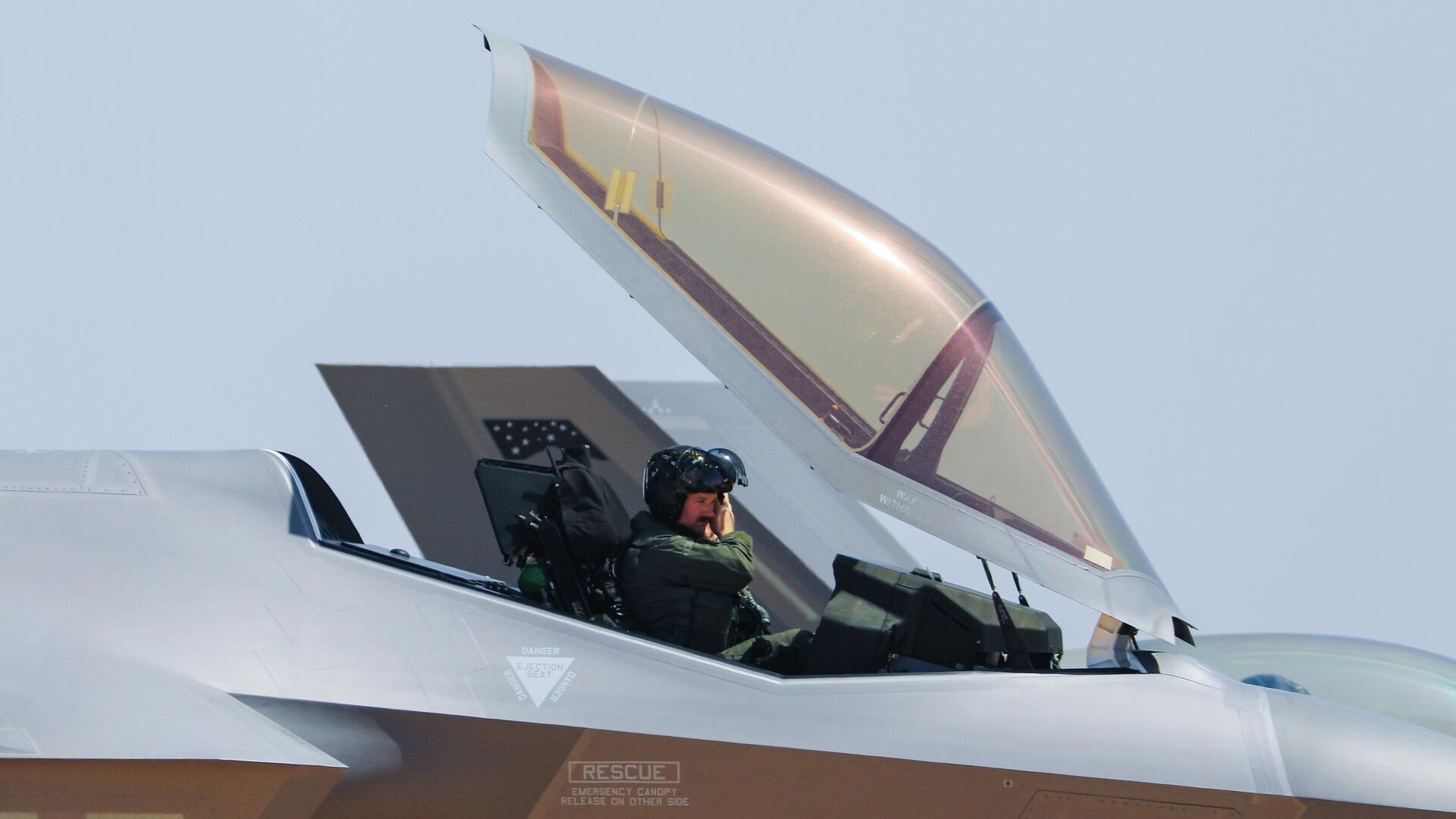 Истребитель-бомбардировщик F-35