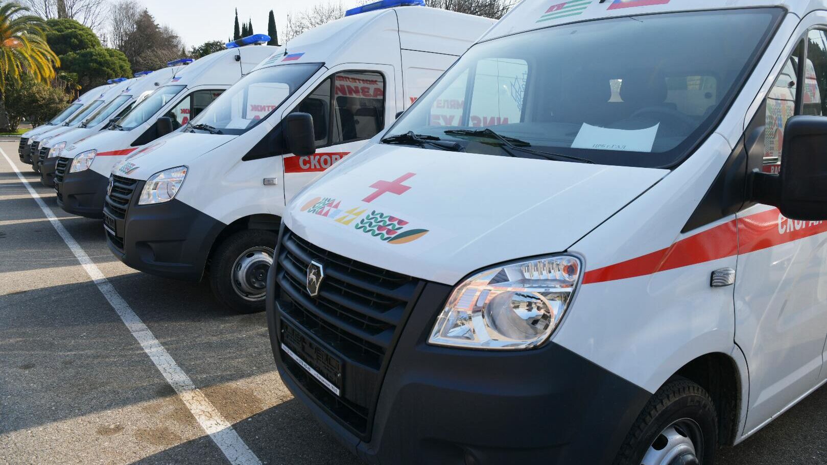 Автомобили скорой помощи в Сухуме Автомобили скорой помощи в Сухуме - РИА Новости, 1920, 09.10.2025