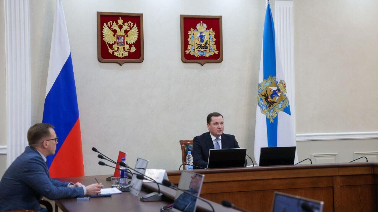 Губернатор Архангельской области Александр Цыбульский на заседании комиссии Госсовета РФ по направлению Международная кооперация и экспорт Губернатор Архангельской области Александр Цыбульский на заседании комиссии Госсовета РФ по направлению Международная кооперация и экспорт - РИА Новости, 1920, 14.02.2025