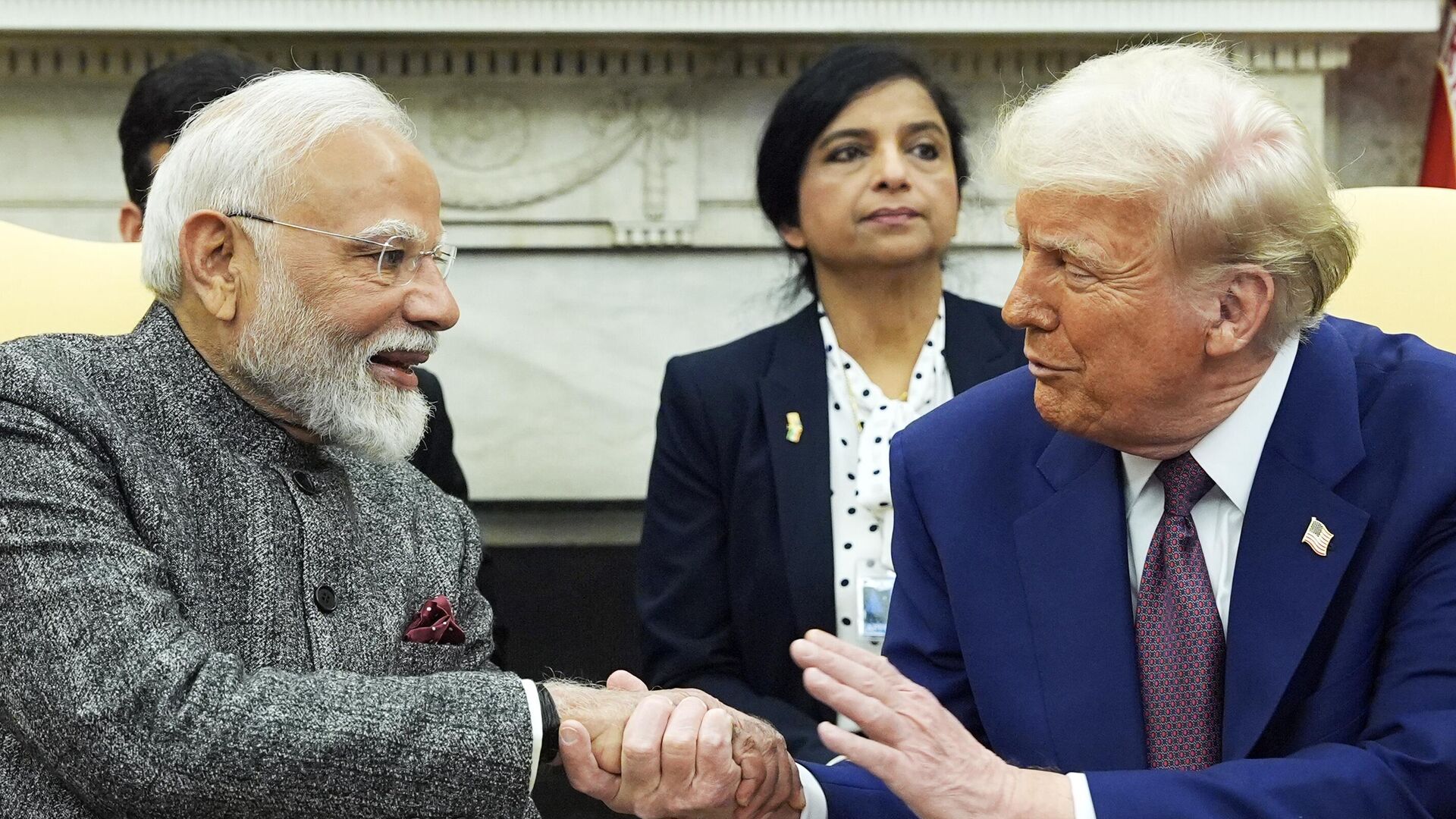 Премьер-министр Индии Нарендра Моди и президент США Дональд Трамп во время встречи в Вашингтоне - РИА Новости, 1920, 07.12.2025