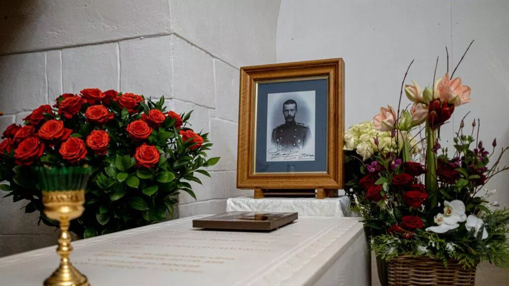 Могила великого князя Сергея Александровича Романова в храме-усыпальнице Новоспасского монастыря - РИА Новости, 1920, 17.02.2025