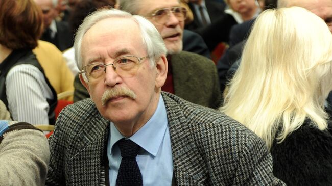 Актер Василий Ливанов