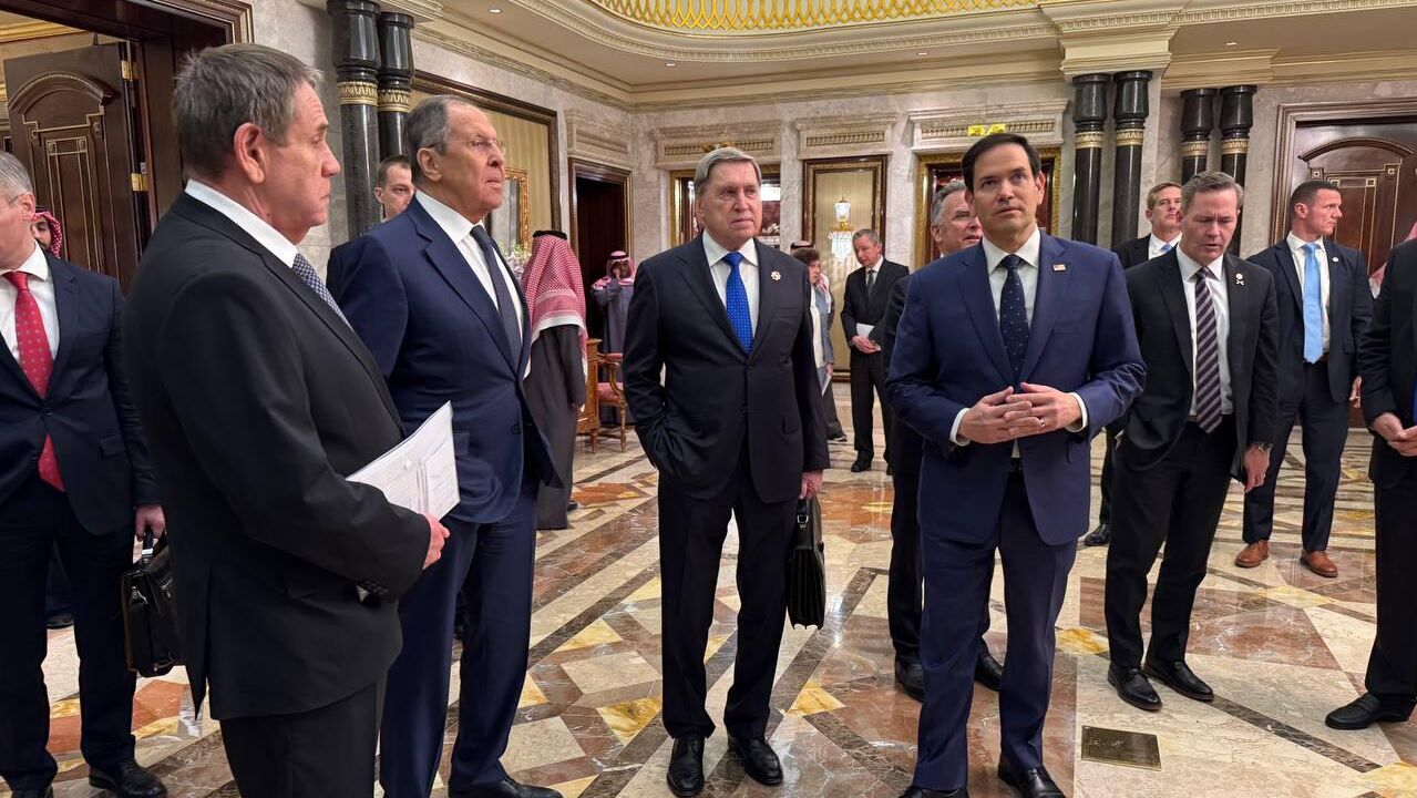 Российская и американская делегации на переговорах в Эр-Рияде - РИА Новости, 1920, 18.02.2025