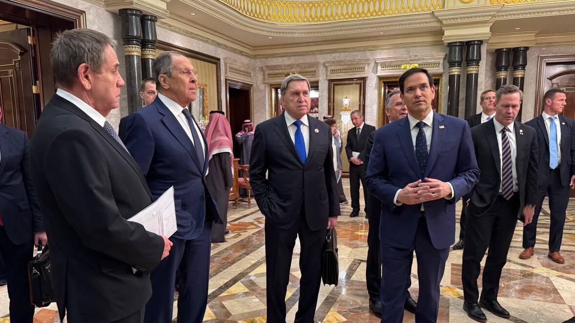 Российская и американская делегации на переговорах в Эр-Рияде Российская и американская делегации на переговорах в Эр-Рияде - РИА Новости, 1920, 18.02.2025