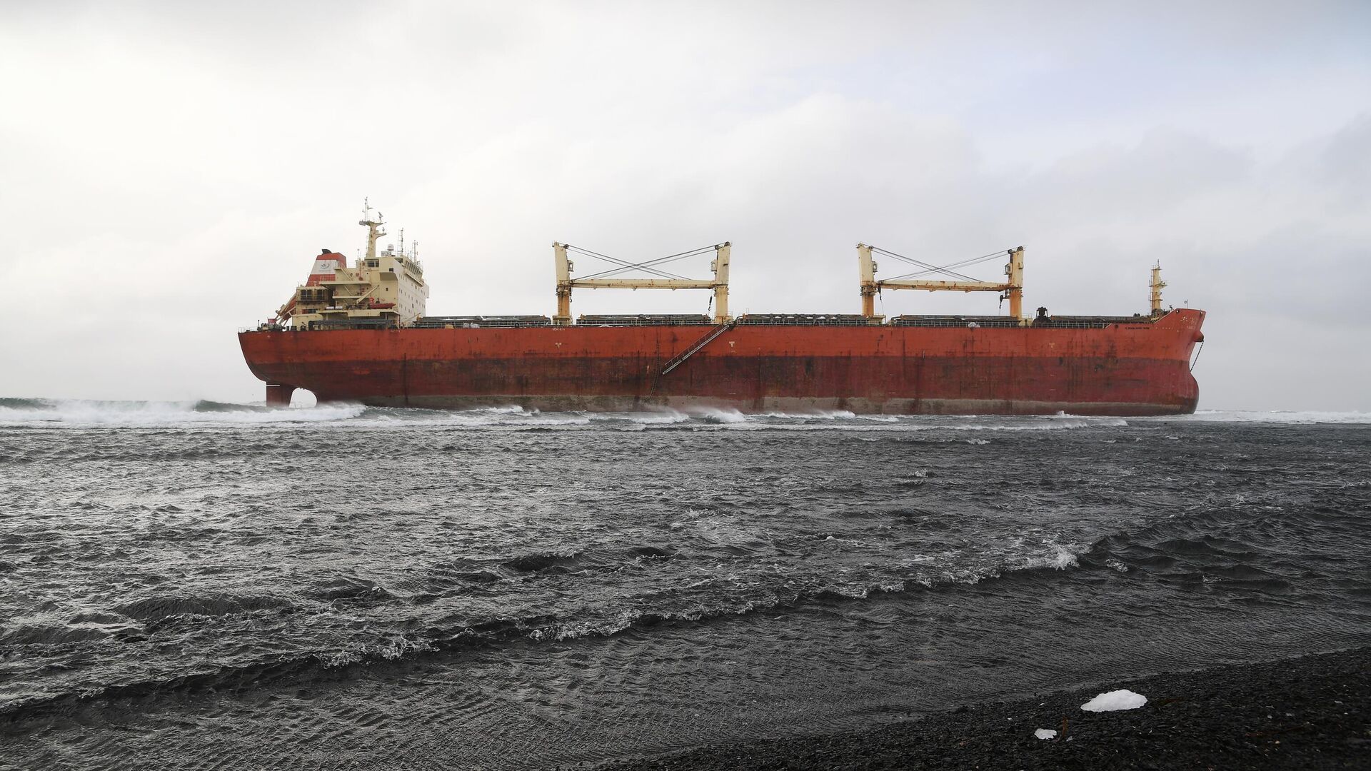 Китайское судно Ань Янь 2, севшее на мель у берегов Сахалина - РИА Новости, 1920, 23.08.2025