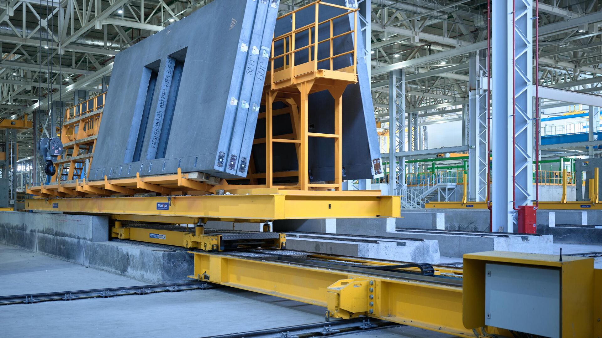 Крупногабаритные жилые модули будут выпускать в ОЭЗ Москвы Крупногабаритные жилые модули будут выпускать в ОЭЗ Москвы - РИА Новости, 1920, 19.02.2025