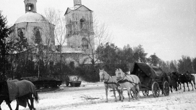 Ильинская церковь г. Верея. Сначала церковь стала местом укрытия и защиты. Но так было не долго. В январе 1942 года перед приходом советских войск немцы согнали в Ильинскую церковь женщин и детей. Пленных не кормили и не поили