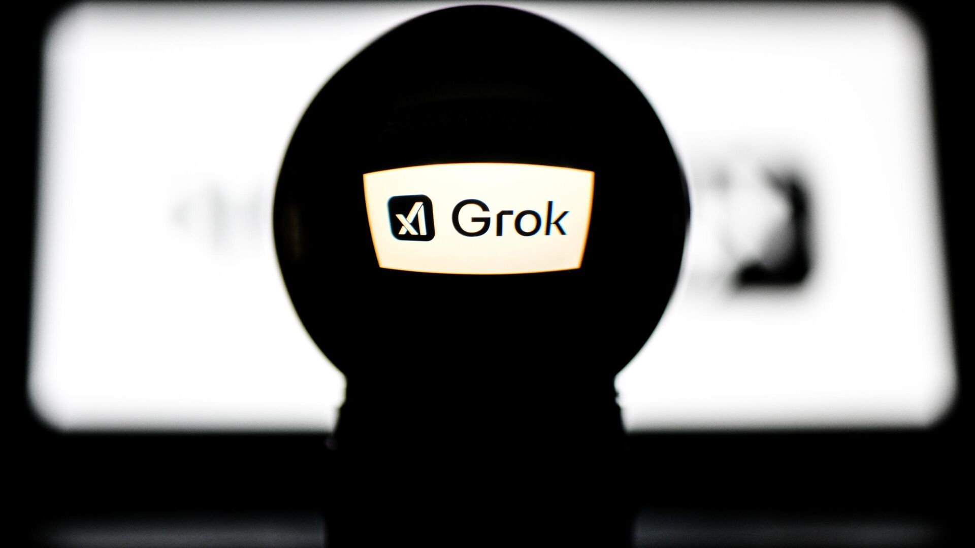 ИИ-модель Grok 3 - РИА Новости, 1920, 11.08.2025