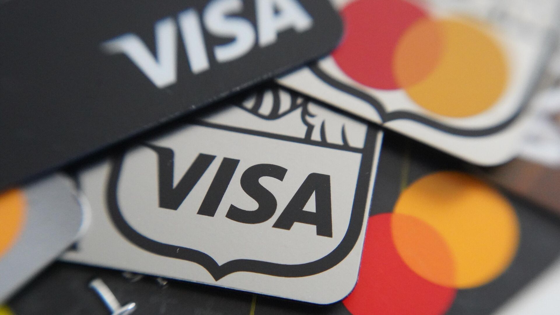 Банковские карты Visa и Mastercard - РИА Новости, 1920, 20.02.2025
