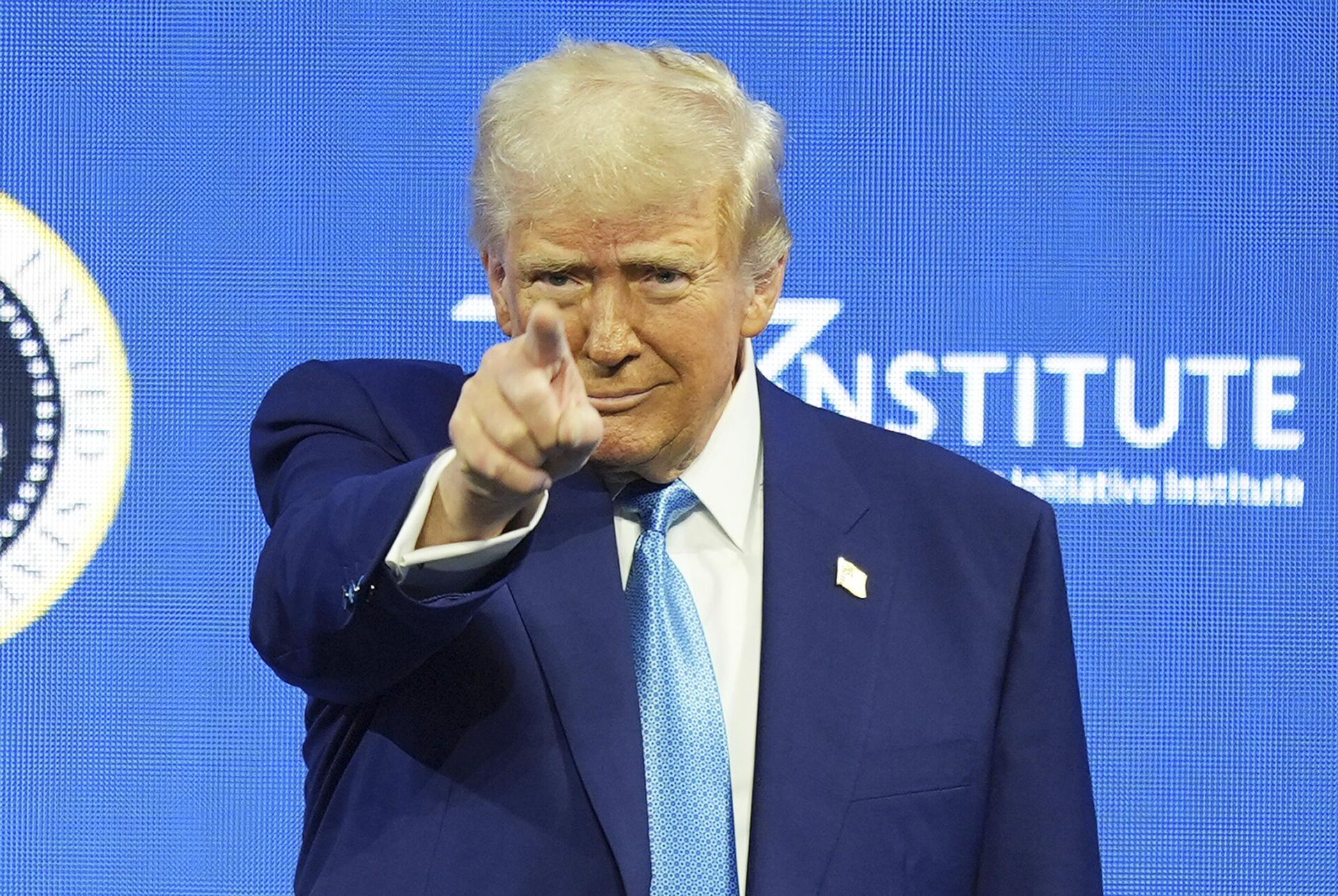 Президент США Дональд Трамп во время выступления в Майами - РИА Новости, 1920, 20.02.2025