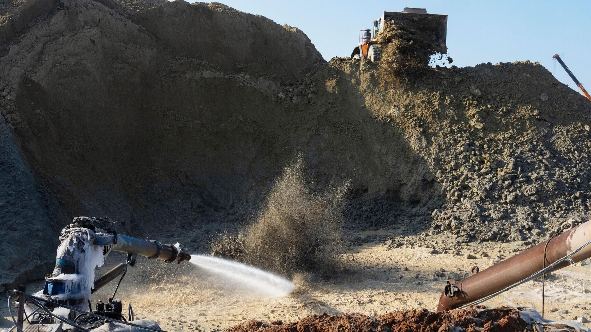 Украина депутаты: Елдің қазба байлығы халыққа тиесілі емес