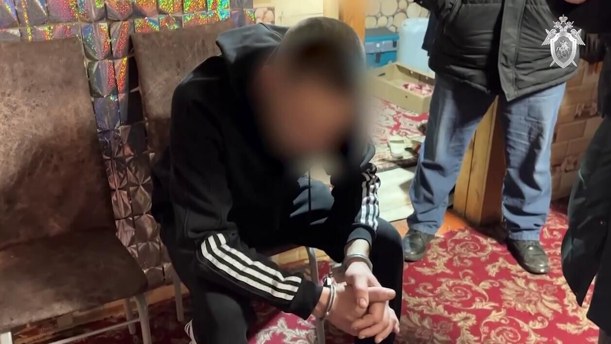 насилуют девочку 
