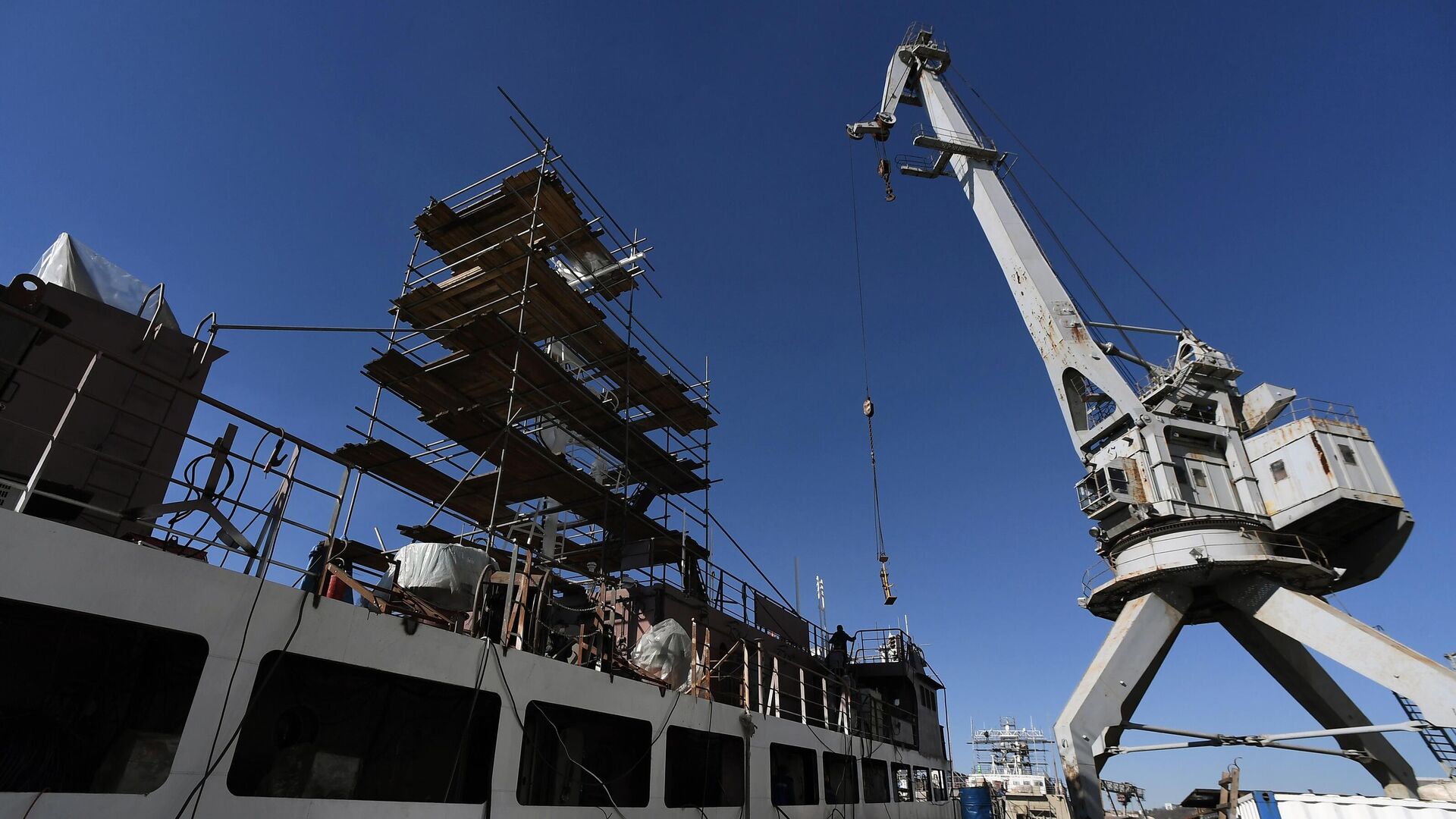 На судостроительном предприятии АО Восточная верфь во Владивостоке - РИА Новости, 1920, 21.02.2025