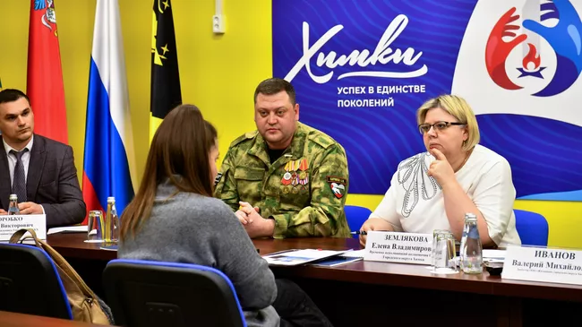 Более 60 жителей пришли на встречу с врип главы Химок