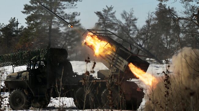 Боевая работа расчета РСЗО Град