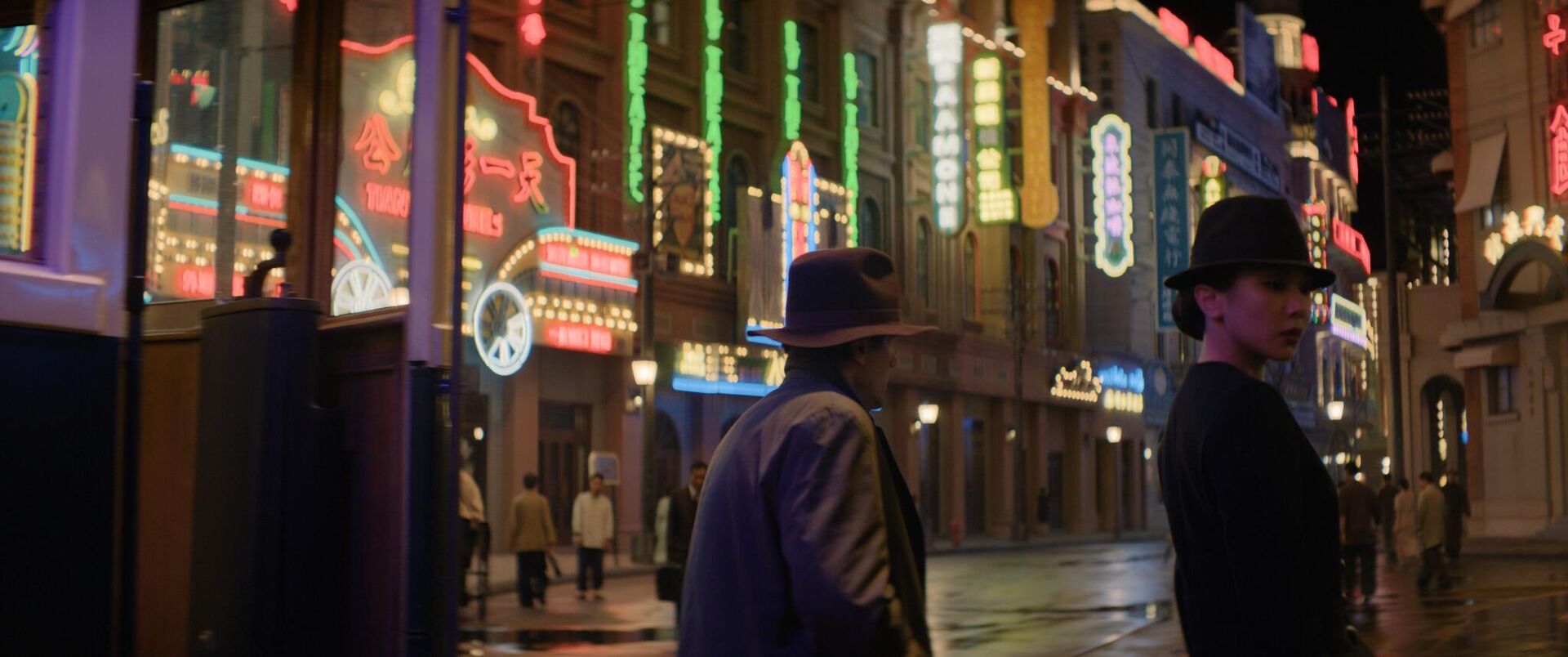 Кадр из фильма Красный шелк Кадр из фильма Красный шелк