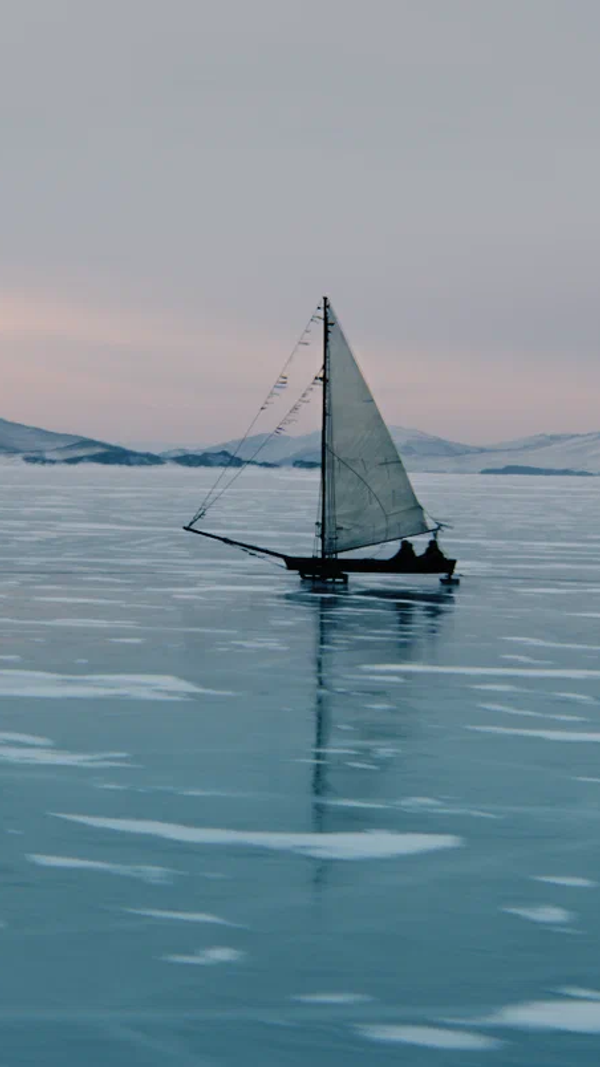 Кадр из фильма Красный шелк Кадр из фильма Красный шелк