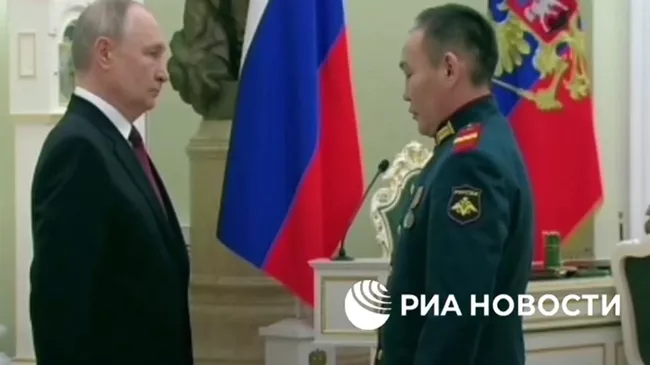 Вручение Золотой Звезды Герою России Андрею Григорьеву