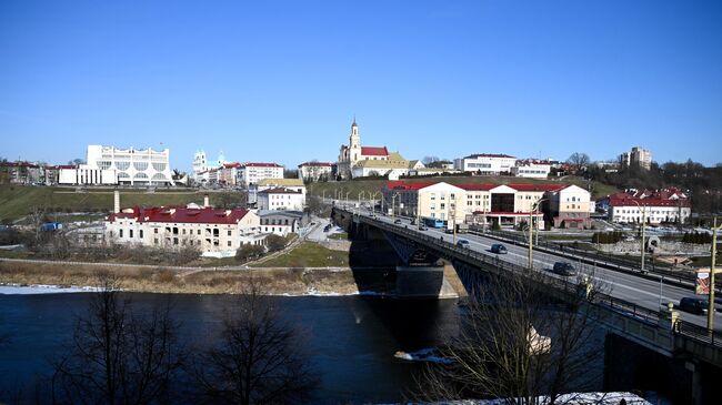 Вид на реку Неман и Старый мост в Гродно