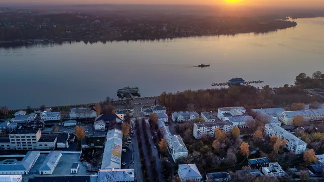 Река Волга в Костроме